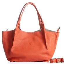 Lade das Bild in den Galerie-Viewer, ELLABEE Mary Poppins orange (mit und ohne Wickeltasche)