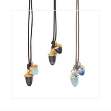 Lade das Bild in den Galerie-Viewer, H. HEINZENDORFF Anhänger Mittlere Eichel glatt H1467