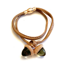 Lade das Bild in den Galerie-Viewer, H. HEINZENDORFF Lederarmband zwei mittlere Eicheln