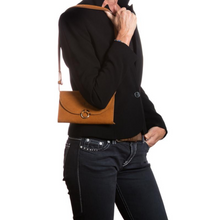 Lade das Bild in den Galerie-Viewer, ELLABEE Portemonnaietasche Mia Cognac