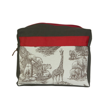 Lade das Bild in den Galerie-Viewer, CARLITOS Kulturtasche Safari