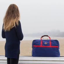 Lade das Bild in den Galerie-Viewer, CARLITOS Weekender College