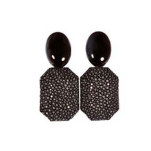 Lade das Bild in den Galerie-Viewer, A CUCKOO MOMENT Grace Onix