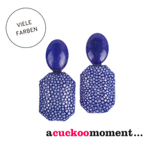 Lade das Bild in den Galerie-Viewer, A CUCKOO MOMENT Grace Lapislazuli