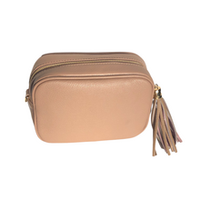 Lade das Bild in den Galerie-Viewer, BORSETTA Quastentasche
