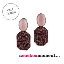 Lade das Bild in den Galerie-Viewer, A CUCKOO MOMENT Grace Clips Mondstein Pfirsich