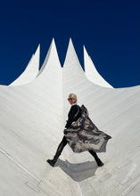 Lade das Bild in den Galerie-Viewer, SIMONE BRUNS - Dragon black