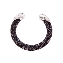 Lade das Bild in den Galerie-Viewer, A CUCKOO MOMENT Armspange Calypso