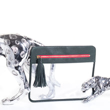 Lade das Bild in den Galerie-Viewer, ELLABEE Traveller Etui - in vielen Farben