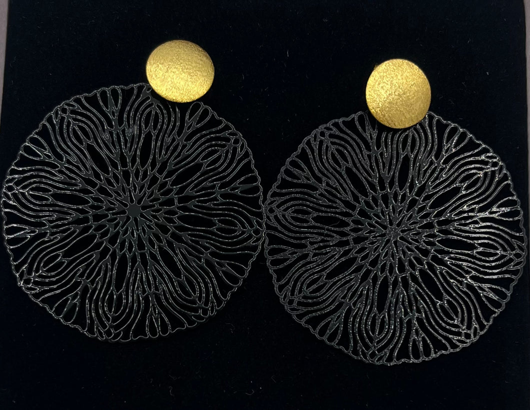 Filigrane Ohrringe -25- Laser Cut black vergoldetem Stecker