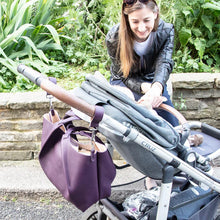 Lade das Bild in den Galerie-Viewer, ELLABEE Mary Poppins dark purple (mit und ohne Wickeltasche)
