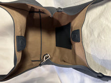 Lade das Bild in den Galerie-Viewer, ELLABEE Mary Poppins dunkelblau (mit und ohne Wickeltasche)

